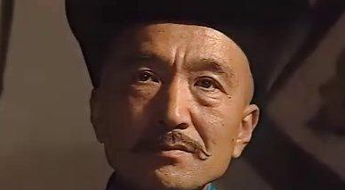 历史上的刘墉是如何高升的？他真的处处与和珅作对吗？