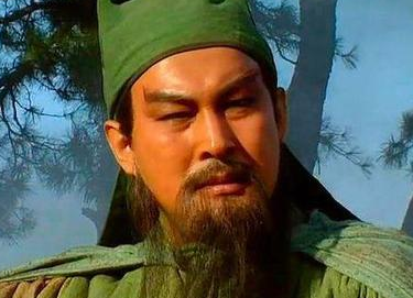 关羽与曹魏一直如同水火，那他为何一直使用曹操册封的爵位？