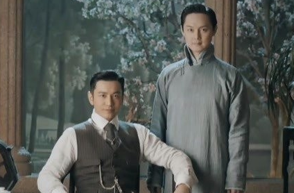 《鬓边不是海棠红》主演有谁 主要讲述了什么故事