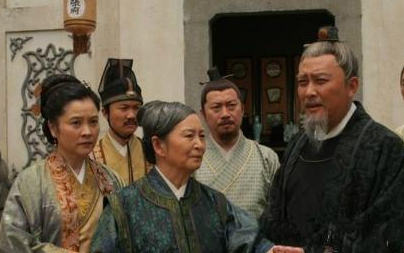 首辅张居正的老母亲不敢渡江，他的手下是如何做的呢？