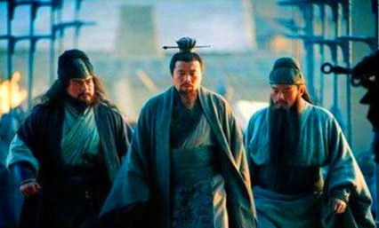 刘备是英雄吗?为何曹操唯独对刘备另眼相看？