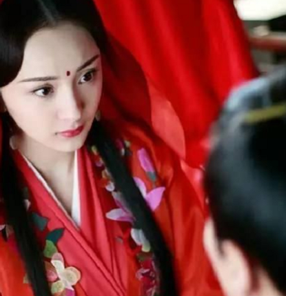 古代三妻四妾到底是什么样的 古人真的能够左拥右抱吗