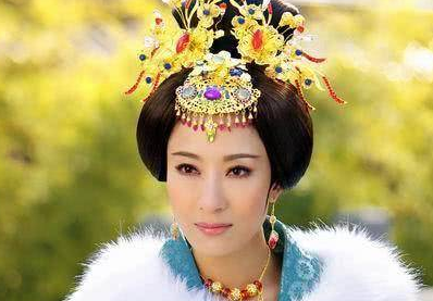 万贞儿只是个宫女身份卑微，她为什么会有那么高的地位?原因是什么