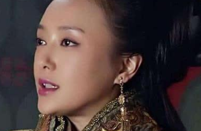 收到单于言语轻浮的情书的吕后是什么反应？她为什么还能一笑置之