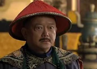 一生忠君的和珅，在乾隆为他留的保命圣旨上是什么内容？