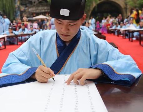 古来圣贤多寂寞,百无一用是书生 古代书生真的是百无一用吗