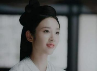 郭女王是什么实力？隐藏在曹丕身后的女军师，是曹丕的最爱