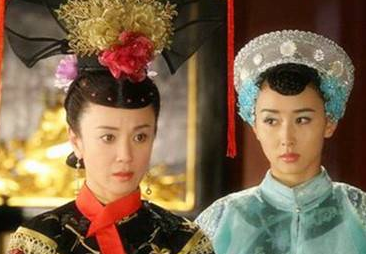 舒穆禄氏是什么身份？她为什么会被降级