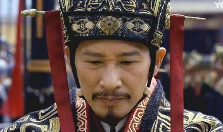曹操送荀彧一个空盒子，荀彧为何就自杀了？