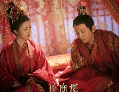 《明月曾照江东寒》该剧的男主是谁 饰演的男主的人叫什么名字