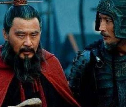 曹丕夺位成功是得到司马懿的帮助吗 其实还有一个人在背后指点着