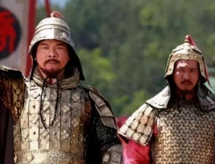 安史之乱后，唐朝皇帝为什么再也控制不住各地藩镇节度使了？