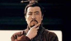 袁绍曾两次要杀刘备，刘备是如何躲过去的？