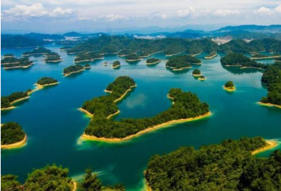 长江三角洲：中国最大的河口三角洲，面积约5万平方千米