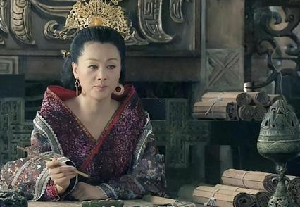 吕雉被困三年里都做了什么 吕雉为什么被人称为毒后