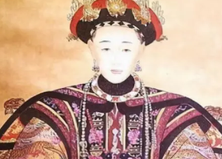 嘉庆帝的后妃华妃侯氏是个怎样的人？嘉庆为什么封她为华妃？