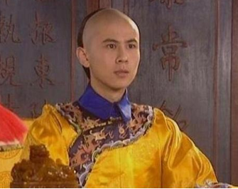顺治宁愿与孝庄反目，也要宠信太监的原因是什么？