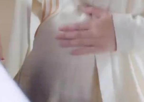 《三生三世枕上书》白滚滚为什么一出生就是满头白发？