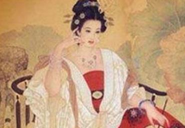 自古无情帝王家，李隆基有了杨玉环便忘记了梅妃