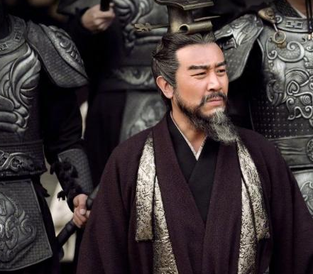 曹彰有实力和曹丕等人夺权 曹彰最后为什么放弃机会了