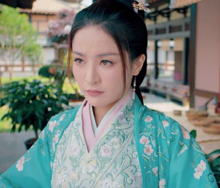 《替嫁医女》柳婧摔药碗的原因是什么 宇文邕是怎么安慰柳婧的