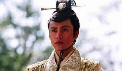 范蠡帮助越王勾践灭了吴国，最后却默默离开