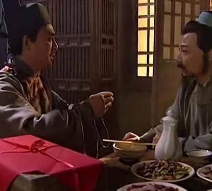 古人结账丢下银子就走,小二也不阻拦 小二就不怕钱给少了吗