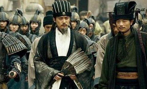 诸葛亮偏爱姜维冷落魏延，背后真正原因是？
