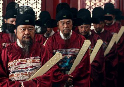 明朝时期为什么频繁的出现亏空现象 罪魁祸首是三大利益离团