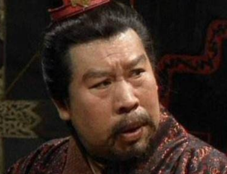 曹丕为什么会逼死曹操麾下的三名得力干将？
