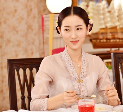 《小娘惹》玉珠的孩子的父亲是谁 玉珠为什么会嫁给罗伯张