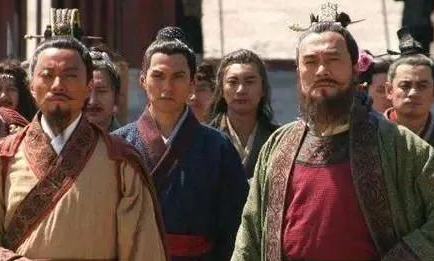 林冲在梁山的排名为什么关胜还靠后？原因是什么