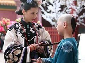 章佳氏是怎么从宫女逆袭成皇贵妃的？靠的是什么