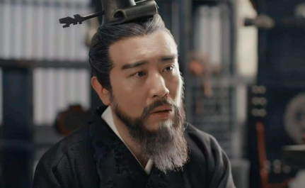 曹操为何允许夏侯惇进出自己的房间和马车？