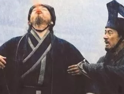 诸葛亮死后为什么让人抬棺下葬 诸葛亮这么做的原因是什么