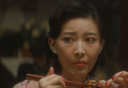 《隐秘而伟大》顾耀东的姐姐扮演者是谁？