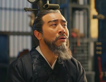 曹操为什么对其他骂他的人都不在意 最后为什么偏偏杀了孔融