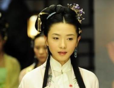 皇帝招才女入宫，她作词一首就失宠了