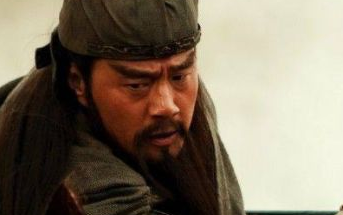 曹操是对关羽更忌惮，还是害怕差点要了他的命的马超？