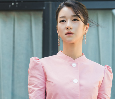 《虽然是精神病但没关系》女主和女二是不是认识 她们之间是什么关系