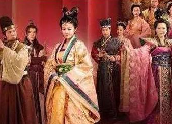 新皇帝登基之后他的小妈们怎么样了 她们又是什么下场呢