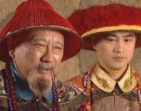 康熙说索额图是本朝第一罪人 索额图都做了哪些事情