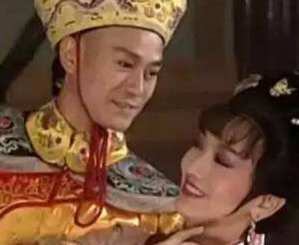 和珅的二十条罪状中正经的罪名很少 嘉庆为何非要杀和珅不可