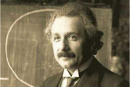 爱因斯坦的智商高达多少？爱因斯坦说话比较晚的原因是什么？