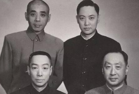 揭秘：中国京剧里的四大须生为什么有七位？
