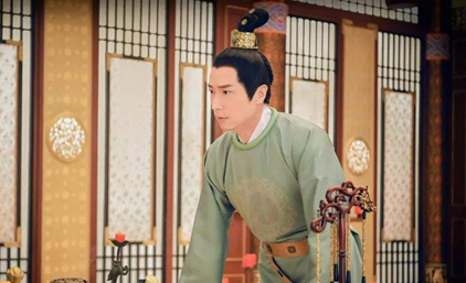 李隆基的童年经历了哪些事件？李隆基幼年时自称为什么？