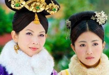 皇后哲哲一生无子，她在后宫是什么样的地位？