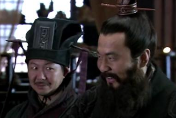 汉献帝刘协在知道刘备称帝之后为什么会大笑三声？原因是什么
