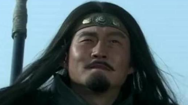 三国中的搞笑担当，此人一出场就被斩杀