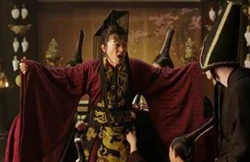 诸葛亮成就了蜀汉，又是谁成就了诸葛亮？